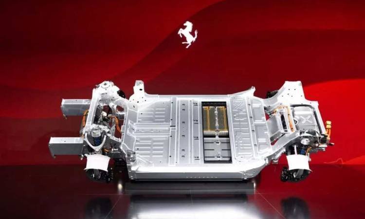 Ferrari’nin İlk Elektrikli Süper Otomobili Tanıtıldı